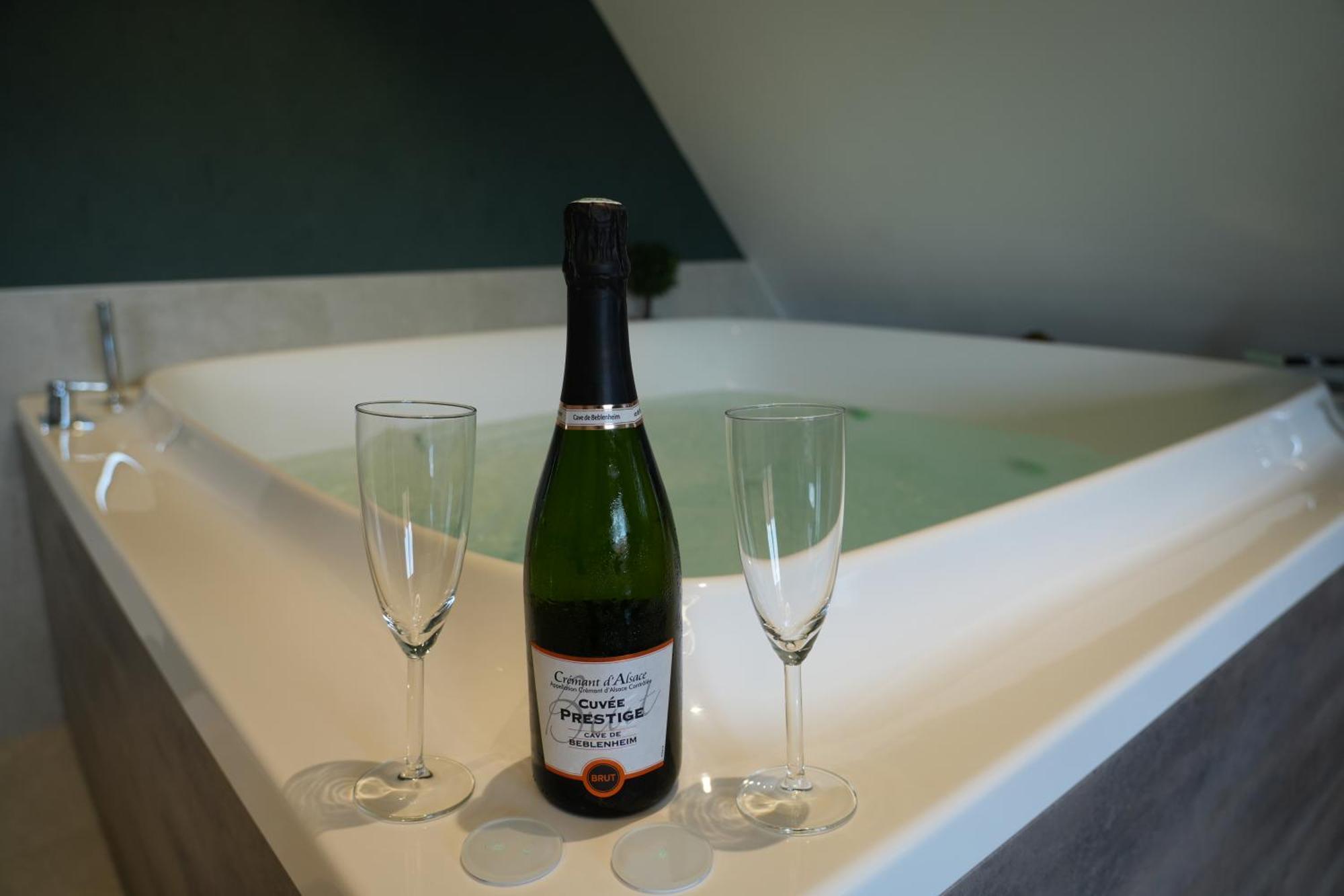 Gite Spa L'Atelier Emile - Spa Privatif - 5 Min Colmar Sainte-Croix-en-Plaine Ngoại thất bức ảnh